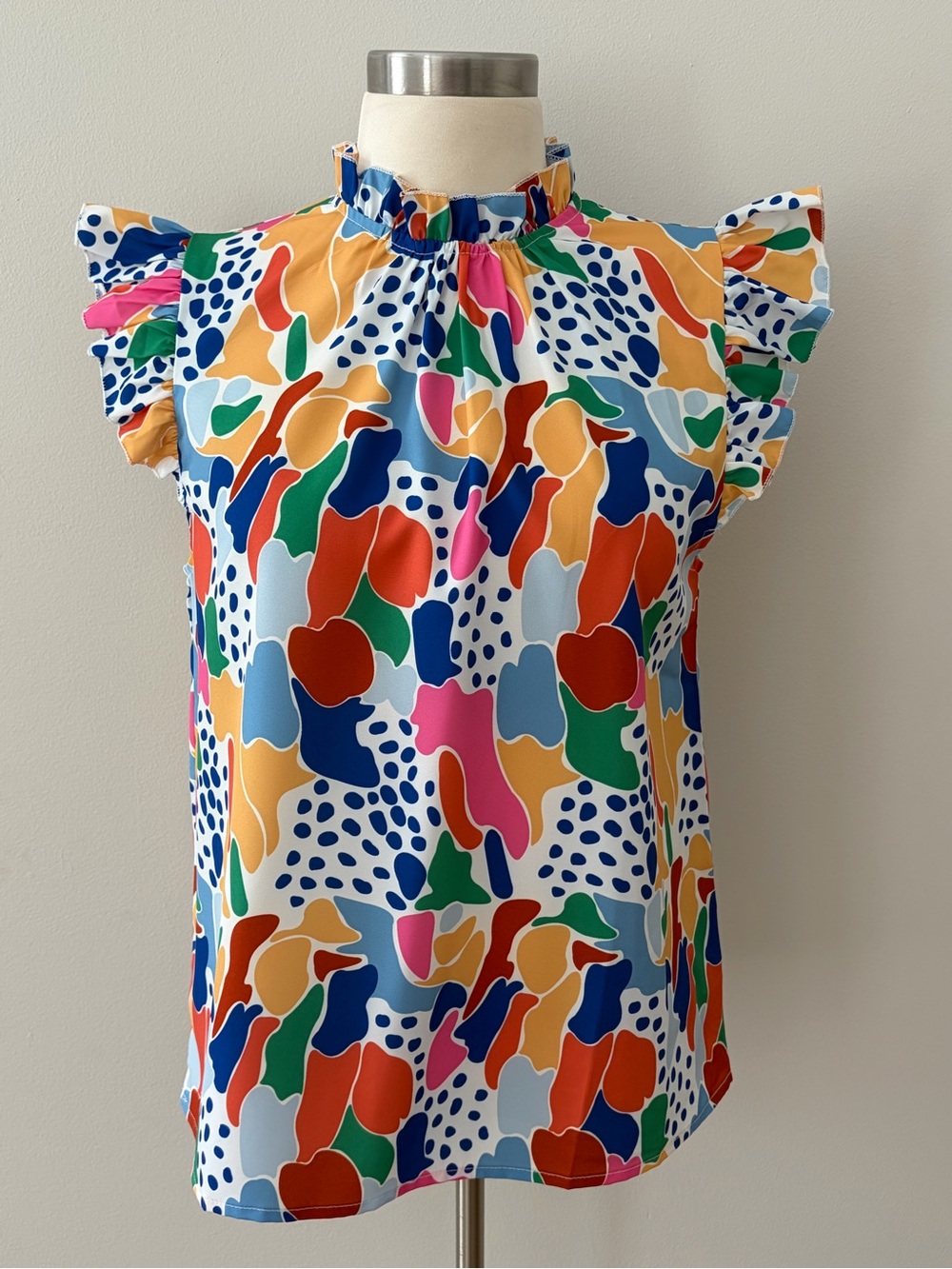 NWT Emery Rose Multicolor Abstract Print Ruffle Sleeve Top S Artsy Coquette